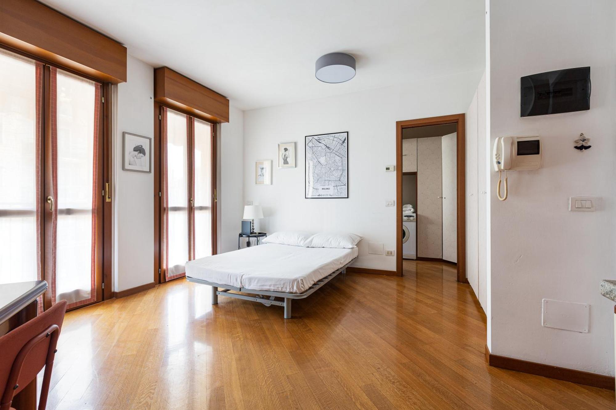 Cosy Studio With Balcony & Private Garage Mailand Exterior foto