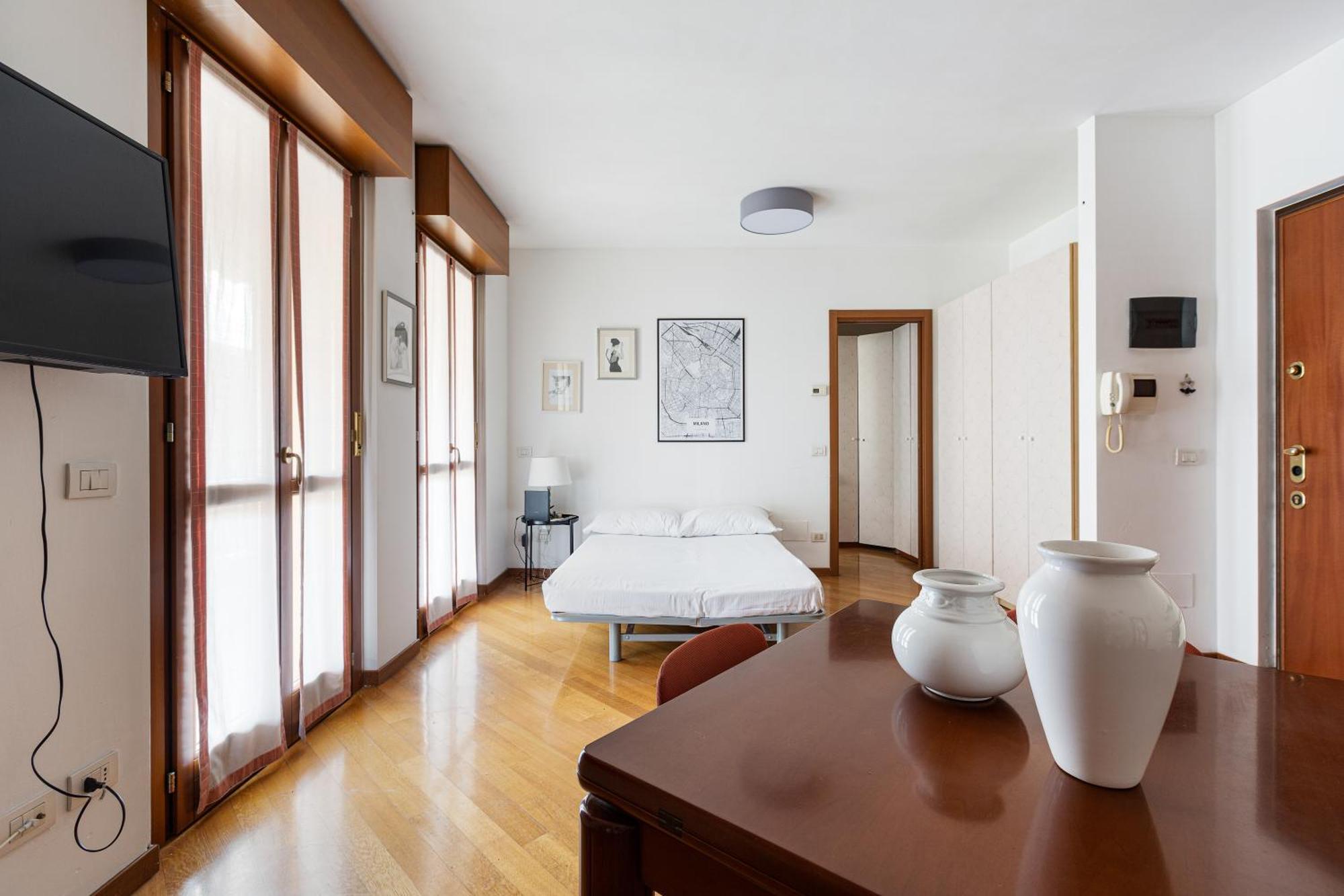 Cosy Studio With Balcony & Private Garage Mailand Exterior foto